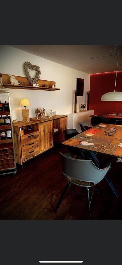Krug'S Family Hostel Und Restaurant Weilheim in Oberbayern Dış mekan fotoğraf